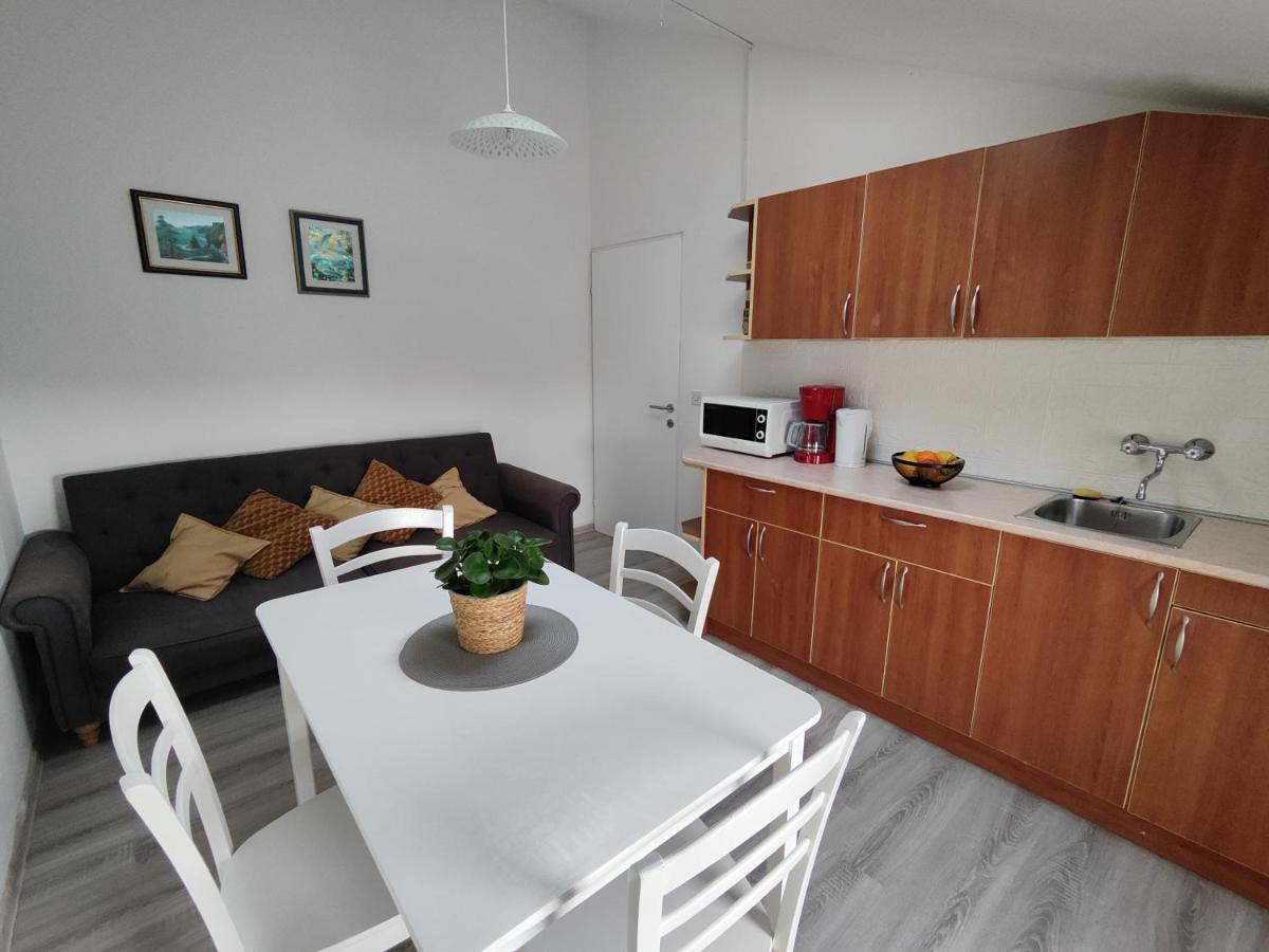 Apartments Urban Πόρετς Εξωτερικό φωτογραφία