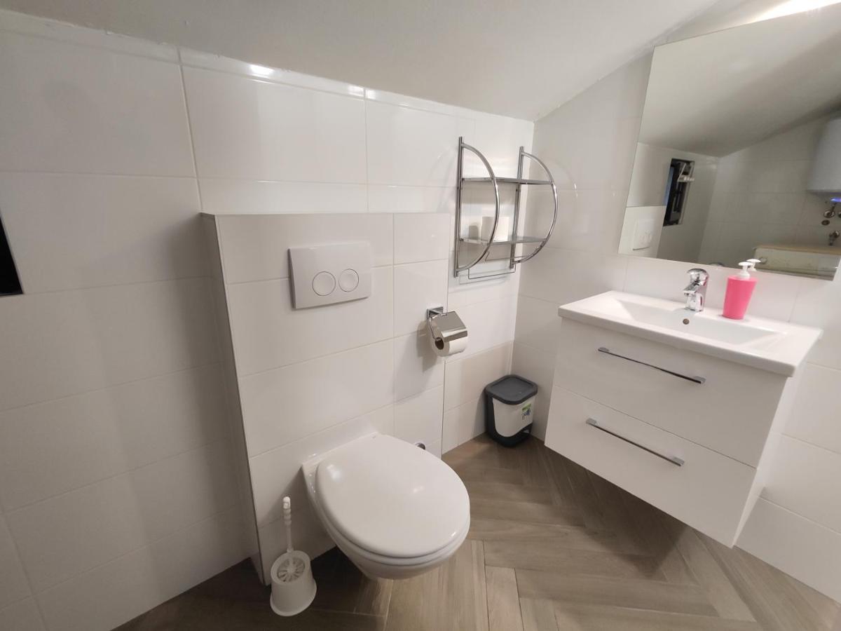 Apartments Urban Πόρετς Εξωτερικό φωτογραφία