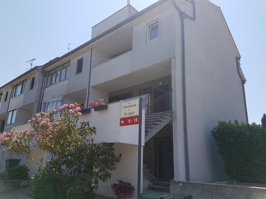 Apartments Urban Πόρετς Εξωτερικό φωτογραφία